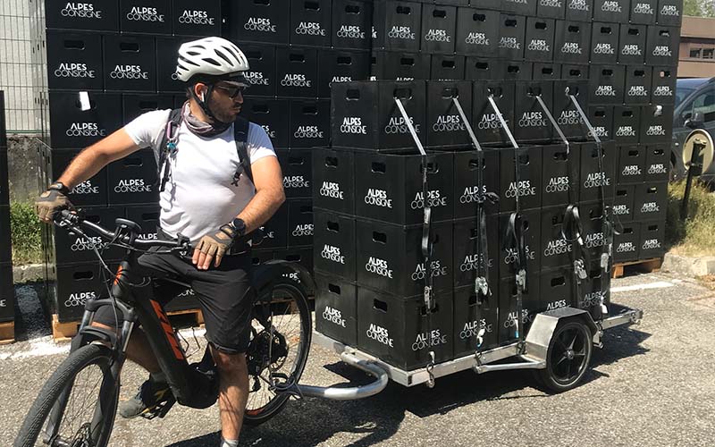 transporteur-revera-consigne-réemploi-bouteille-verre-aura